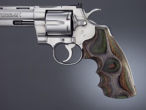 Colt Python: Smooth Hardwood Grip with Finger Grooves - Lamo Camo